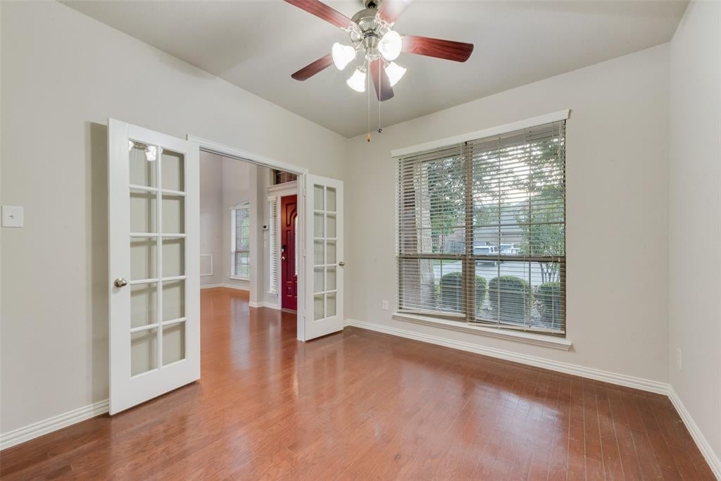 917 Tara Dr, Burleson, TX 76028 photo