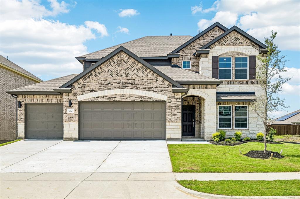 712 Vineyard Way, Forney, TX 75126