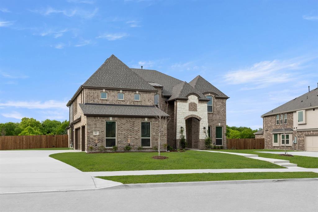 411 Hidden Lake Dr, Desoto, TX 75115 photo