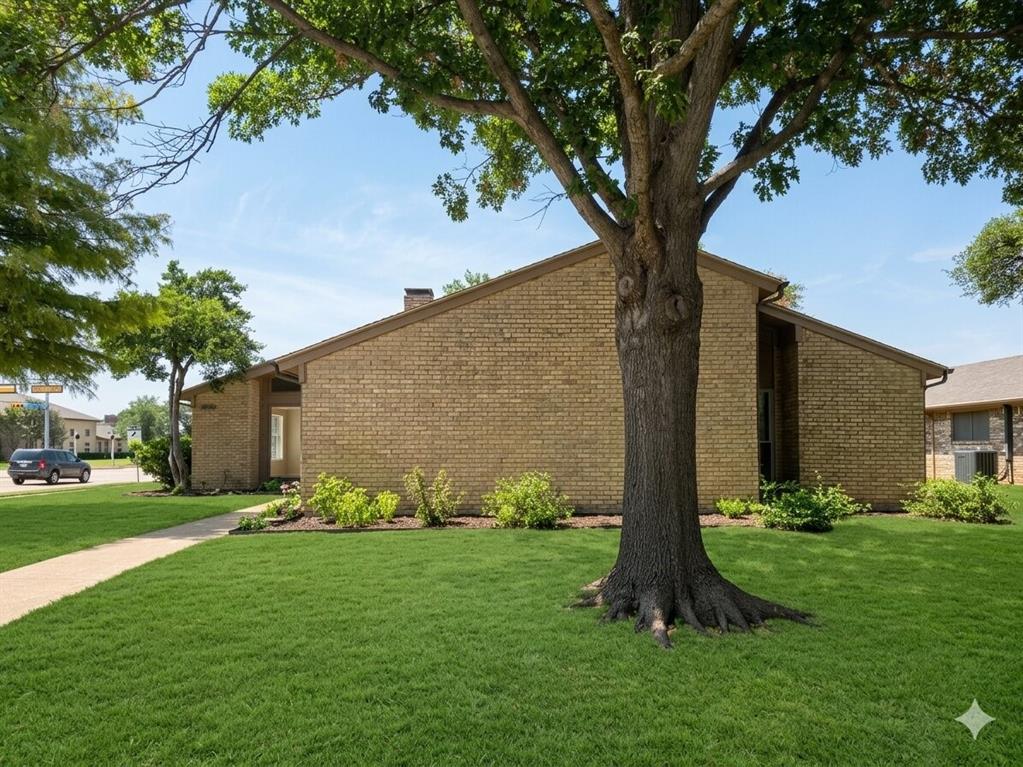 936 Berkeley Dr, Richardson, TX 75081