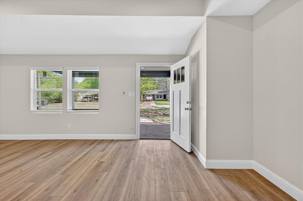 2009 W Sherman St, Paris, TX 75460 photo