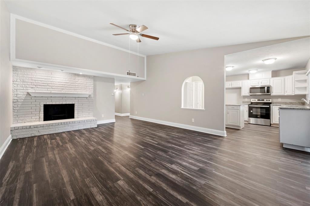 928 Overdowns Dr, Plano, TX 75023 photo
