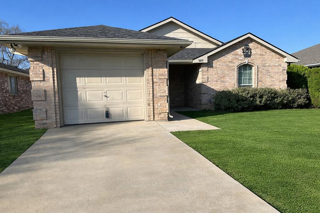 3819 Kiest Valley Ct, Dallas, TX 75233 photo