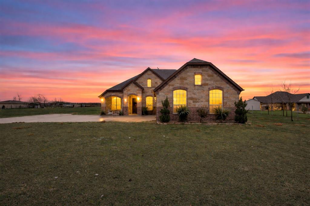 1968 Sky Meadows Dr, Caddo Mills, TX 75135