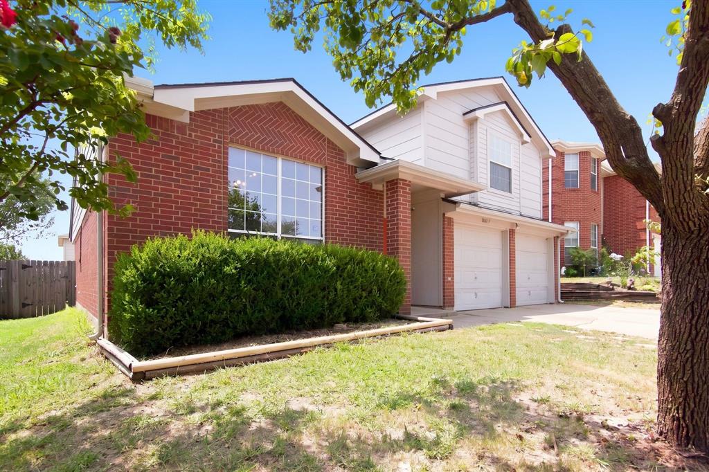 10213 Winkler Dr, Fort Worth, TX 76108 photo