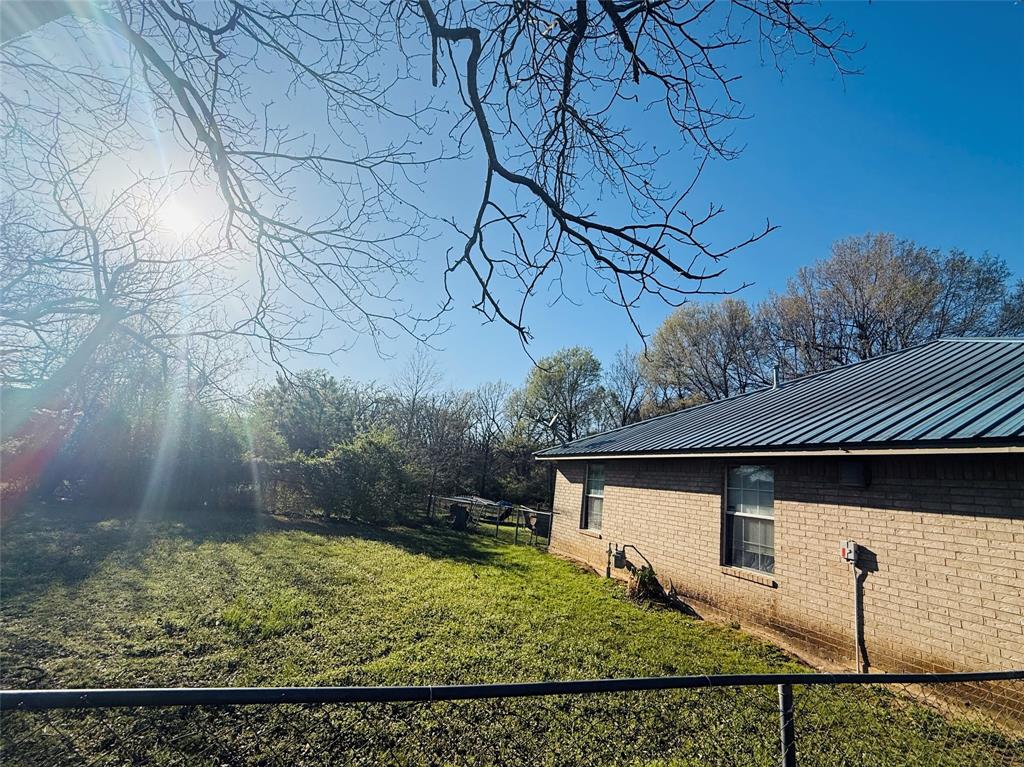 735 Anderson Rd, Reno, TX 75462 photo