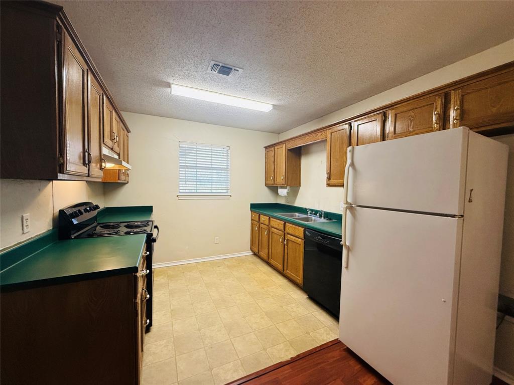 735 Anderson Rd, Reno, TX 75462 photo
