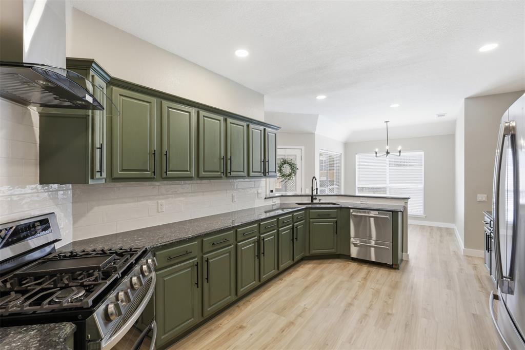 110 Julian Dr, Rockwall, TX 75087 photo