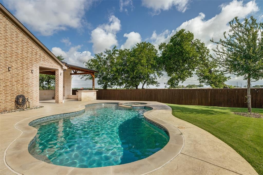 2723 Village Creek St, Celina, TX 75078 photo