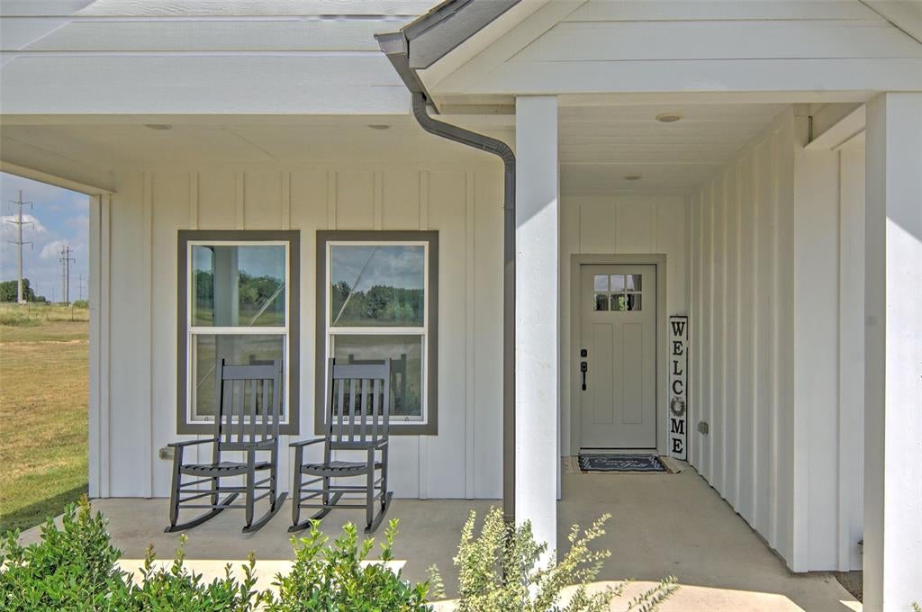 7206 Treaty Oaks Blvd, Granbury, TX 76048 photo