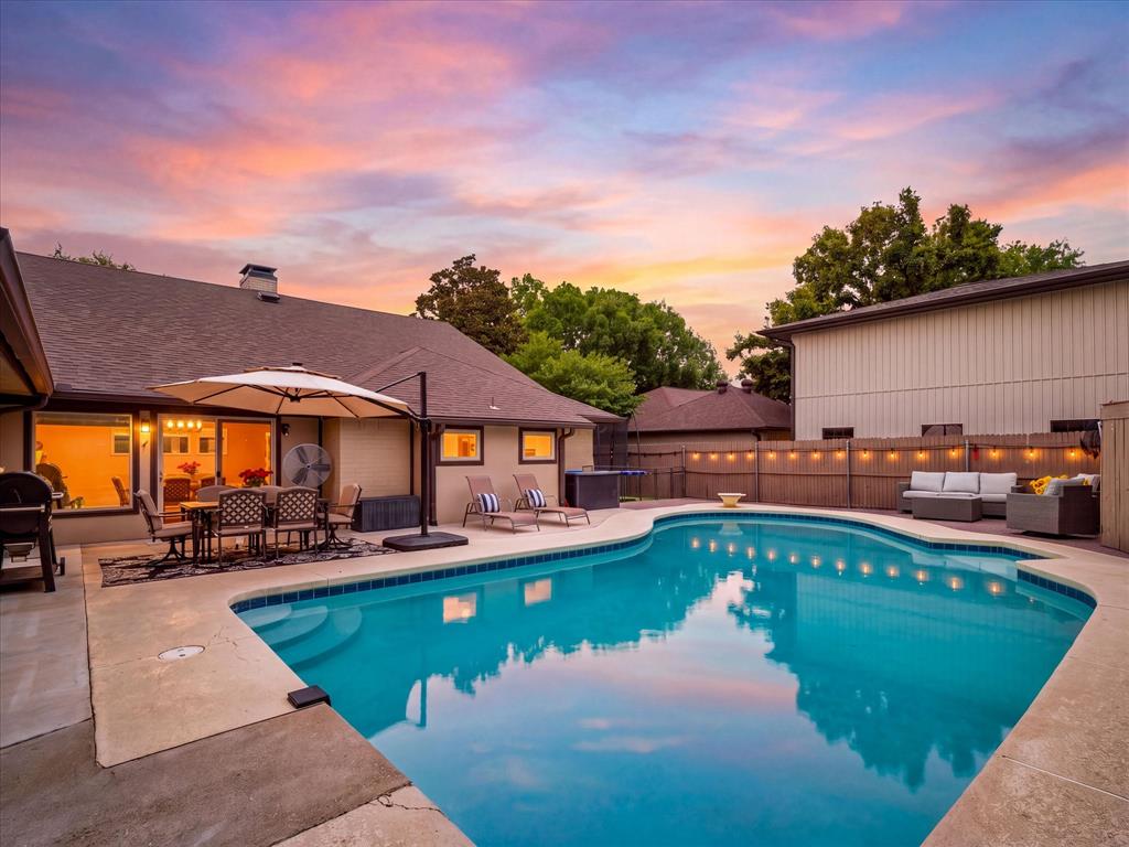 3313 Bobwhite Dr, Bedford, TX 76021