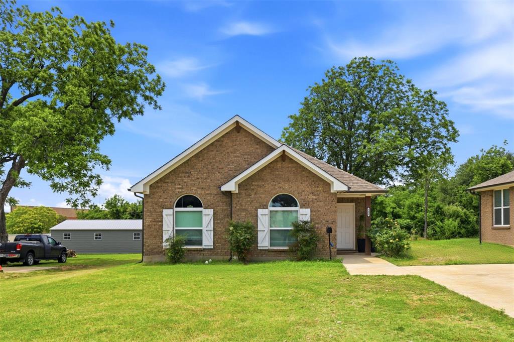 1409 Denton Dr, Carrollton, TX 75006 photo