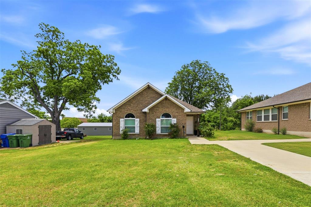 1409 Denton Dr, Carrollton, TX 75006 photo