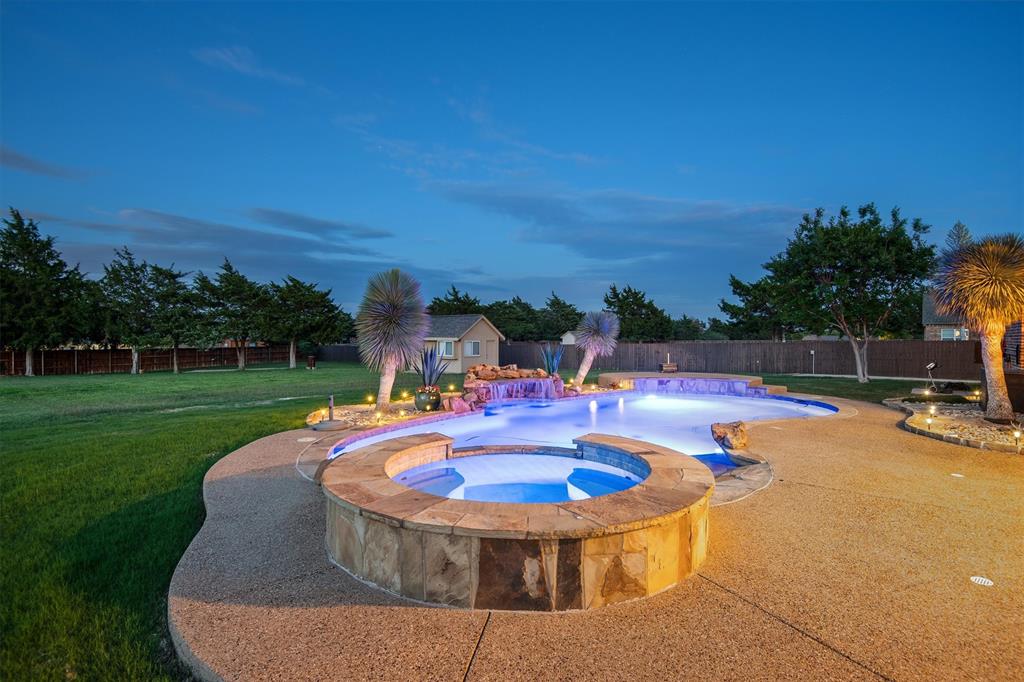 3231 Baylor Blvd, Midlothian, TX 76065