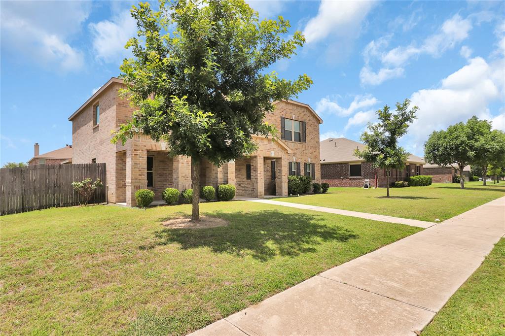 728 Snapdragon Ln, Desoto, TX 75115 photo