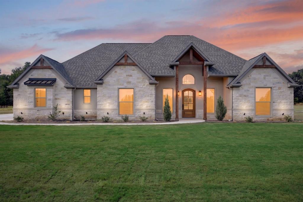 129 Heritage Spring Dr, Weatherford, TX 76087