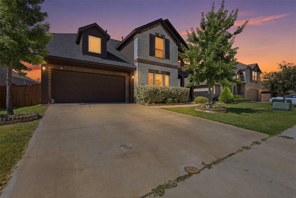1112 Bear Oak Dr, Burleson, TX 76028 photo