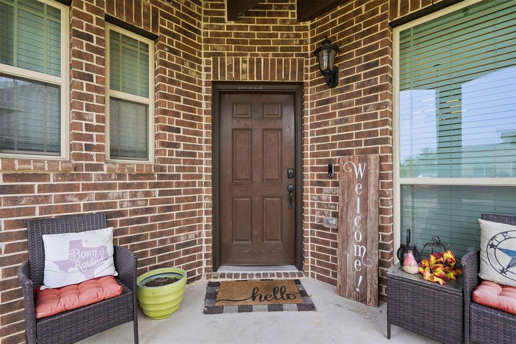 1112 Bear Oak Dr, Burleson, TX 76028 photo