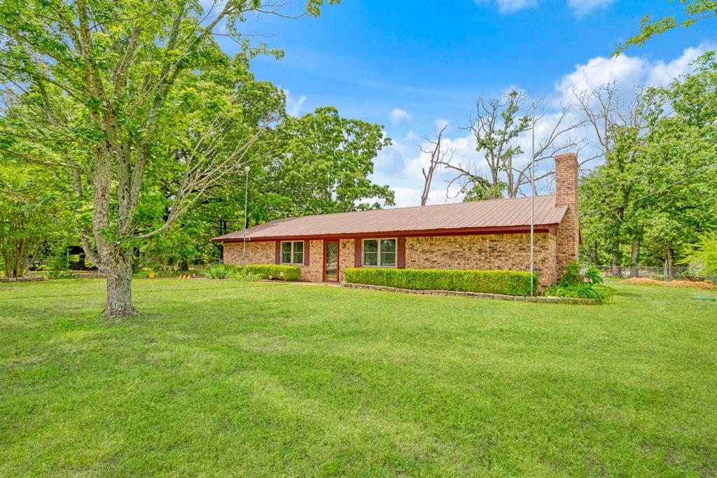 9157 Highway 271, Powderly, TX 75473