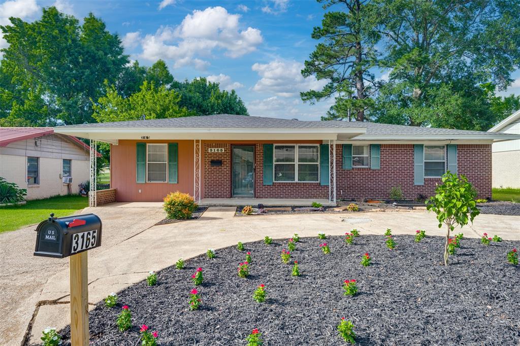 3165 Houston St, Paris, TX 75460