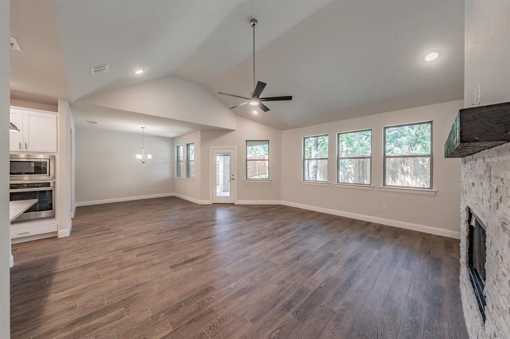 241 Gardenia Dr, Azle, TX 76020 photo