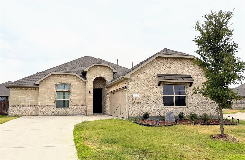 1113 Whispering Hill Dr, Mansfield, TX 76063