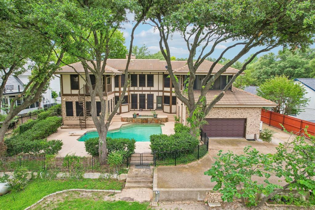 128 Sceptre Dr, Rockwall, TX 75032