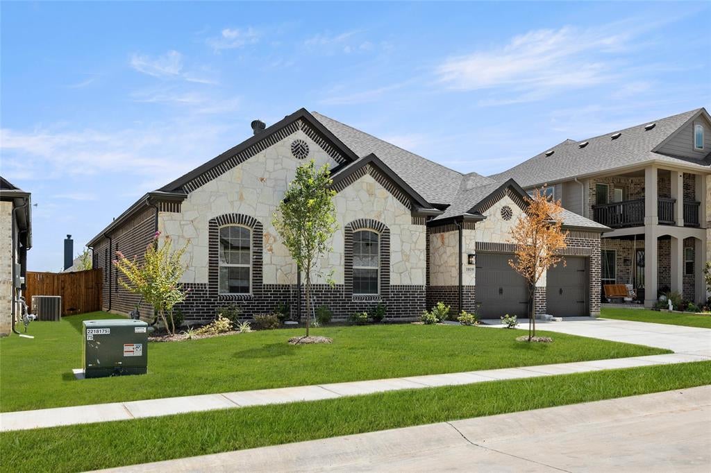 1019 Moss Grove Trl, Justin, TX 76247 photo