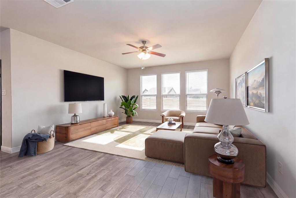 1904 Gill Star Dr, Haslet, TX 76052