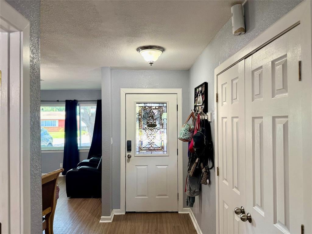7508 S College Cir, North Richland Hills, TX 76180 photo