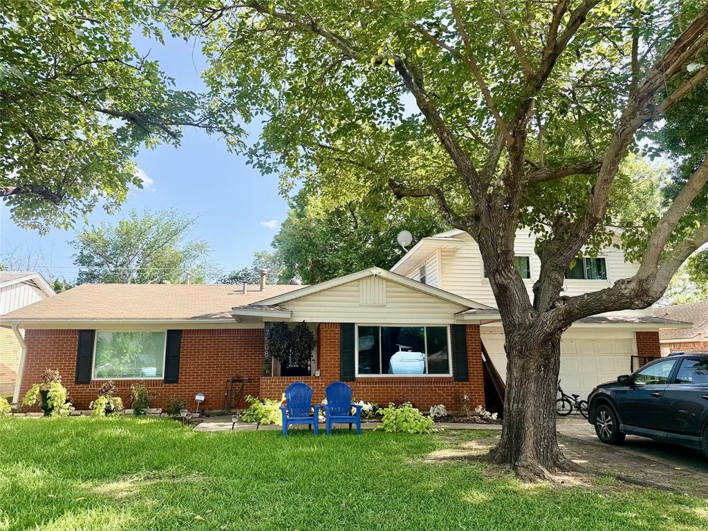 7508 College Cir, North Richland Hills, TX 76180
