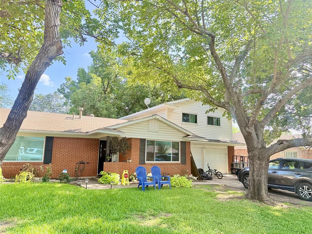 7508 S College Cir, North Richland Hills, TX 76180 photo