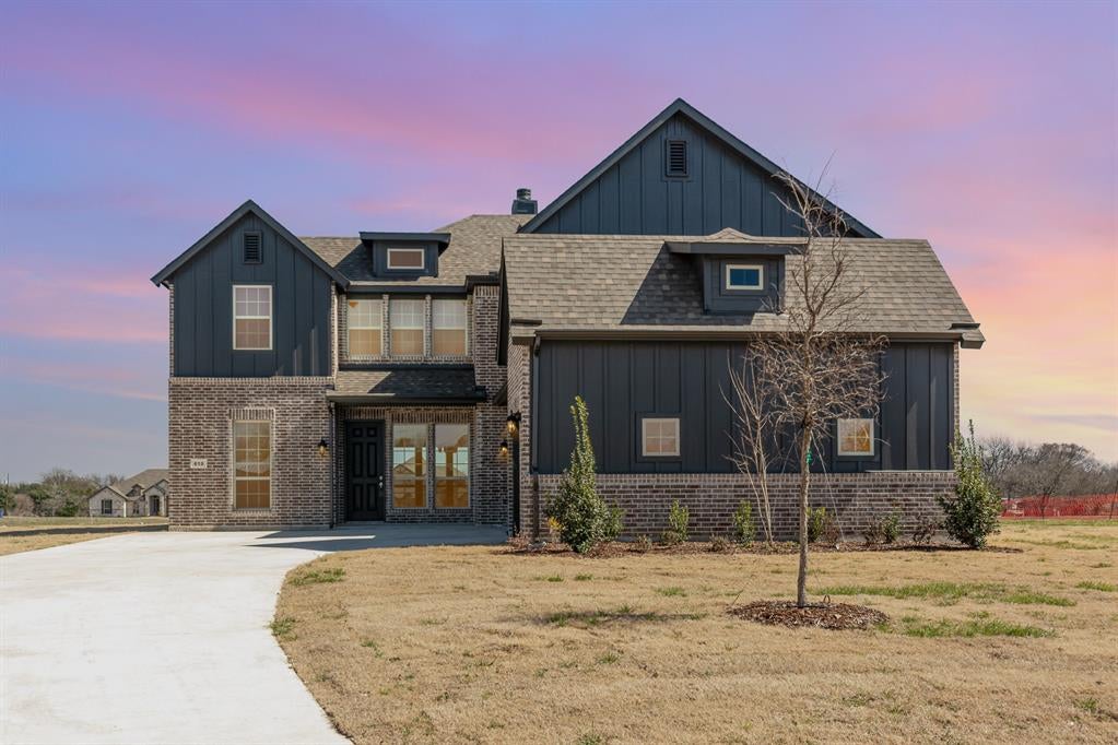 610 Crystal Lake Ln, Red Oak, TX 75154