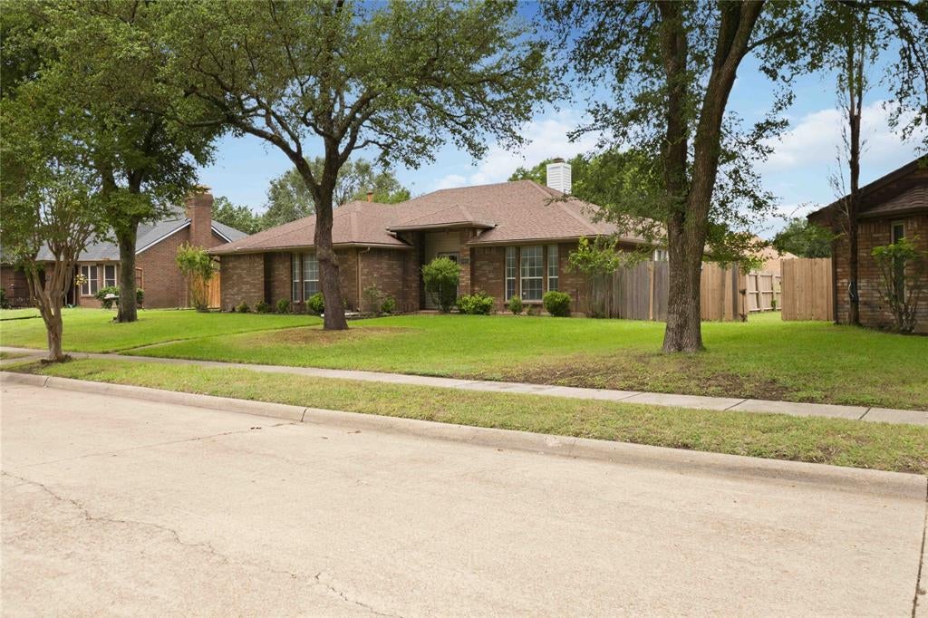 1403 Baker, Cedar Hill, TX 75104