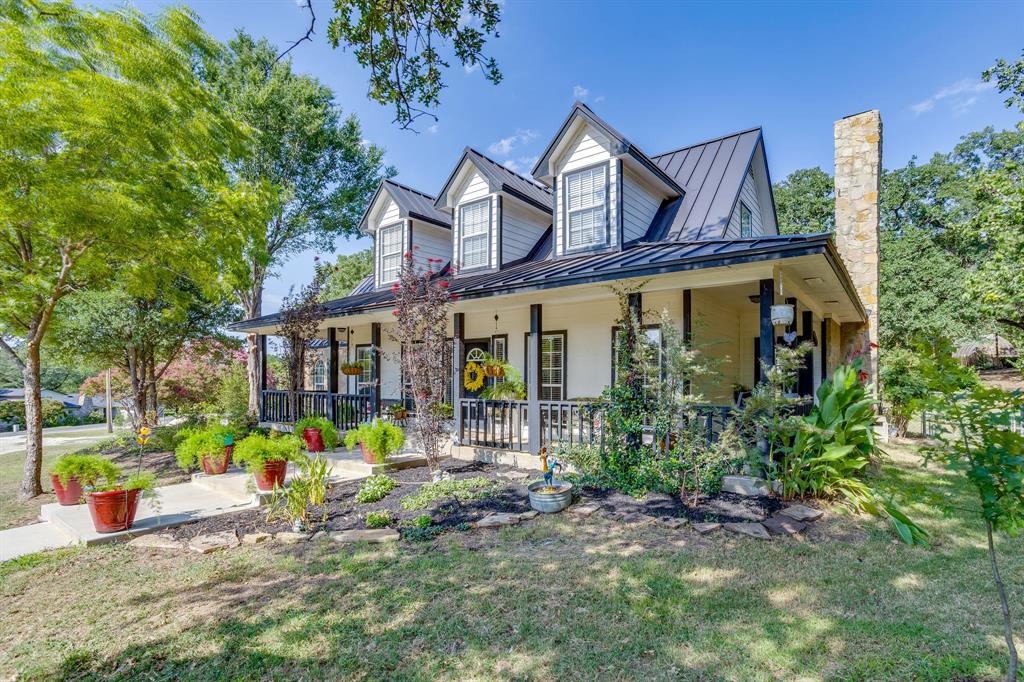 1129 Crazy Horse Trl, Burleson, TX 76028 photo