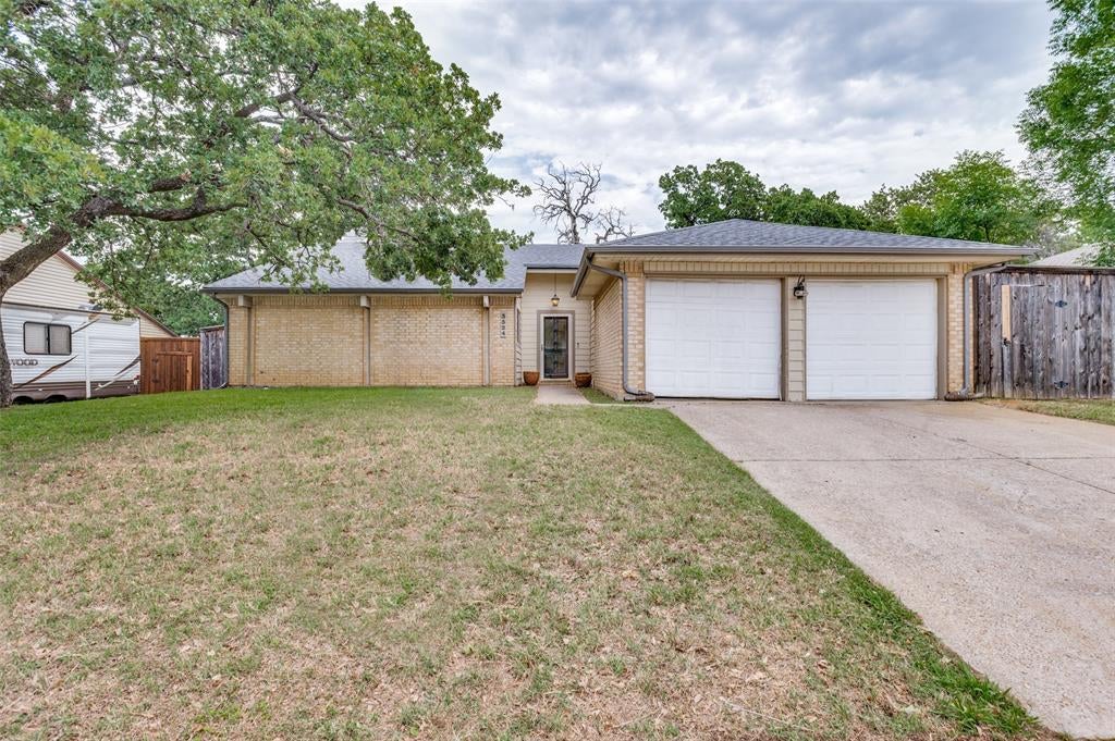 3524 Sweet Wood, Bedford, TX 76021