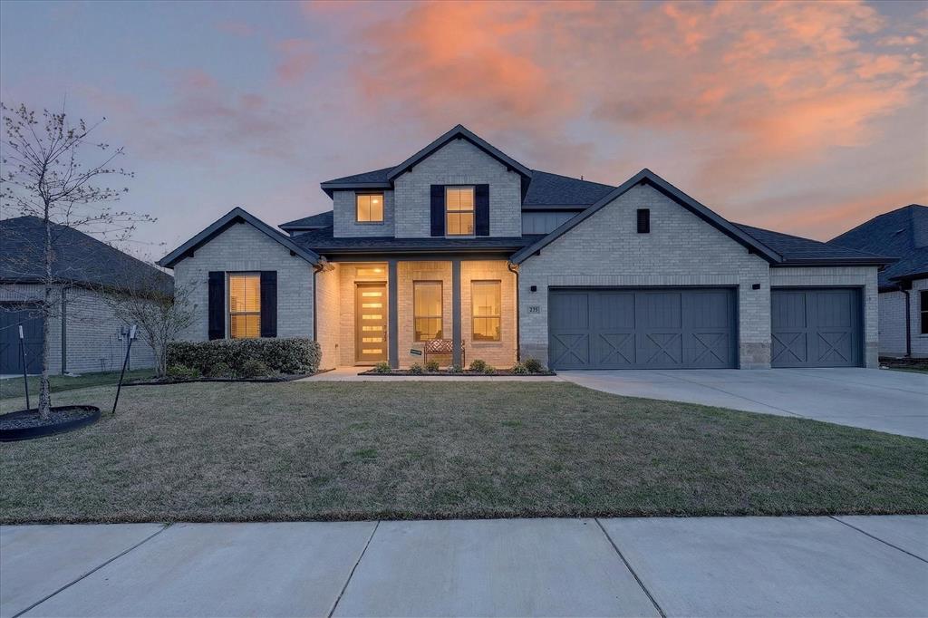 235 Half Moon Dr, Waxahachie, TX 75165 photo