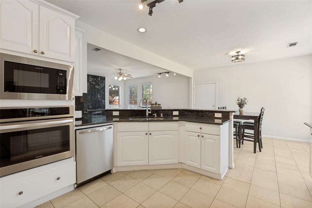 7735 Worthing St, Dallas, TX 75252 photo