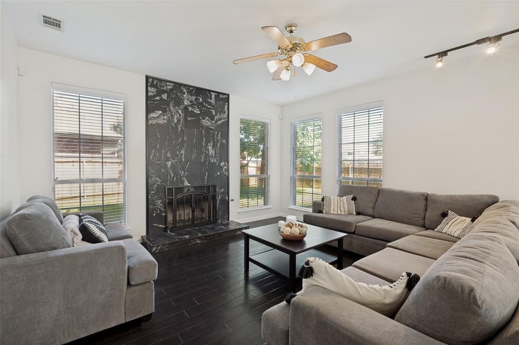 7735 Worthing St, Dallas, TX 75252 photo