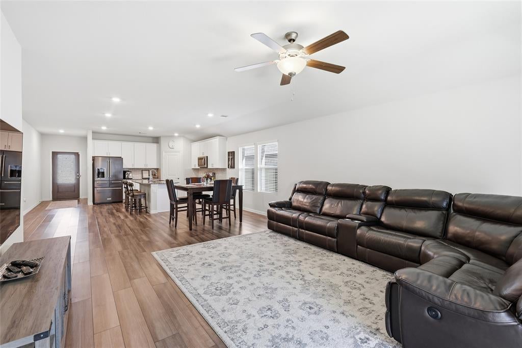 5628 Castle Peak Bnd, Fort Worth, TX 76126 photo