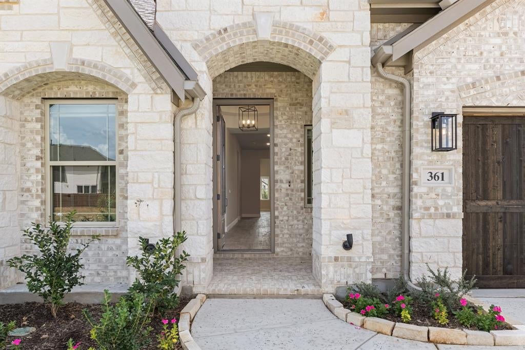 361 Tony St, Burleson, TX 76028 photo