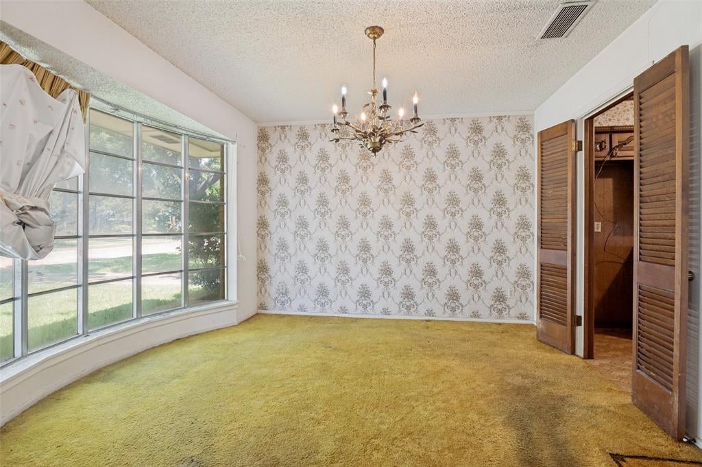 10512 Royal Chapel Dr, Dallas, TX 75229 photo