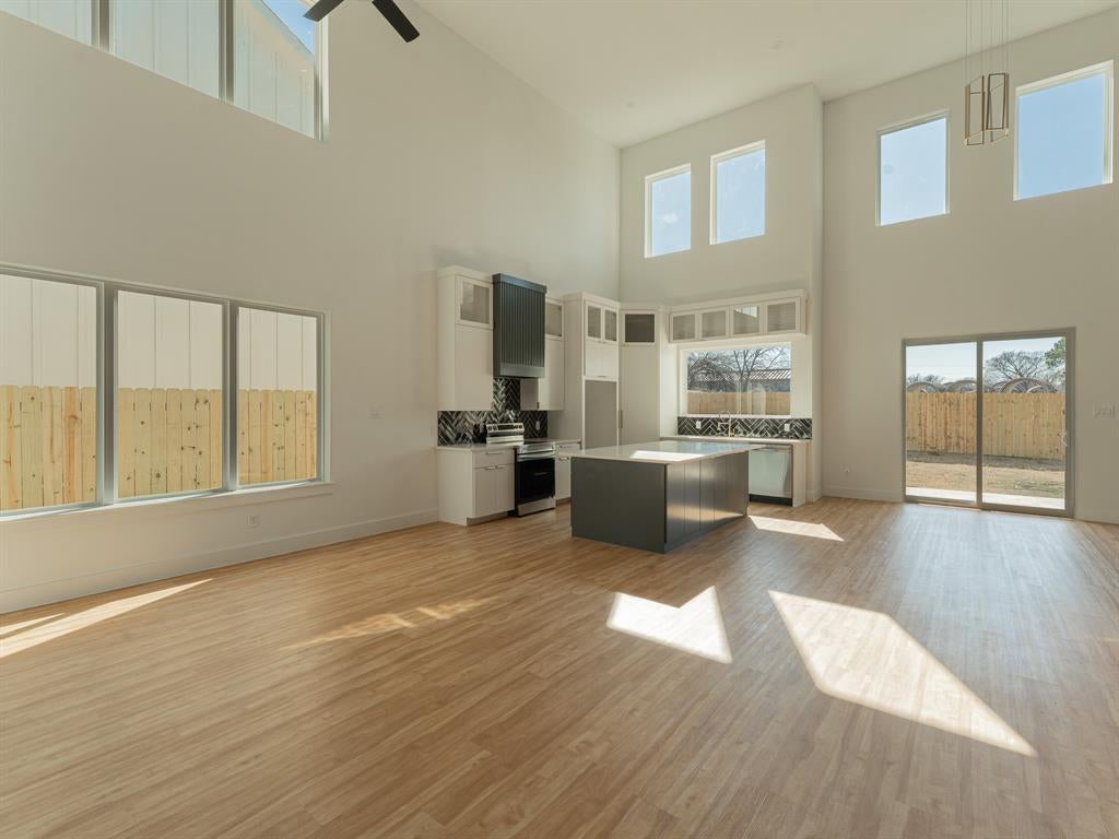 3018 Rochester St, Dallas, TX 75215 photo