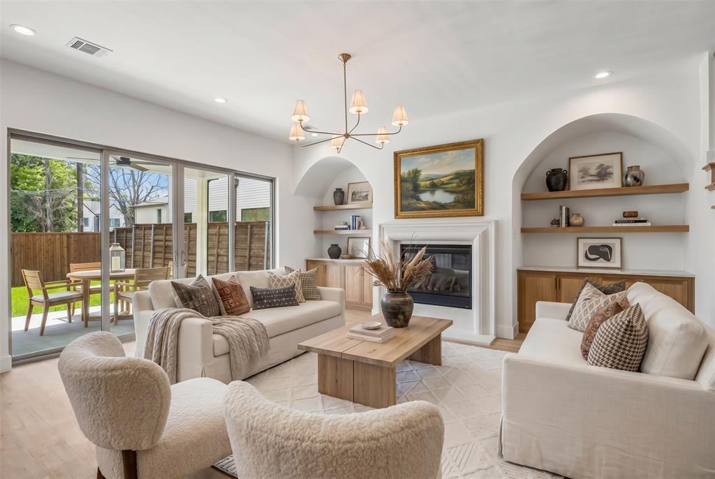 419 Cameron Ave, Dallas, TX 75223 photo