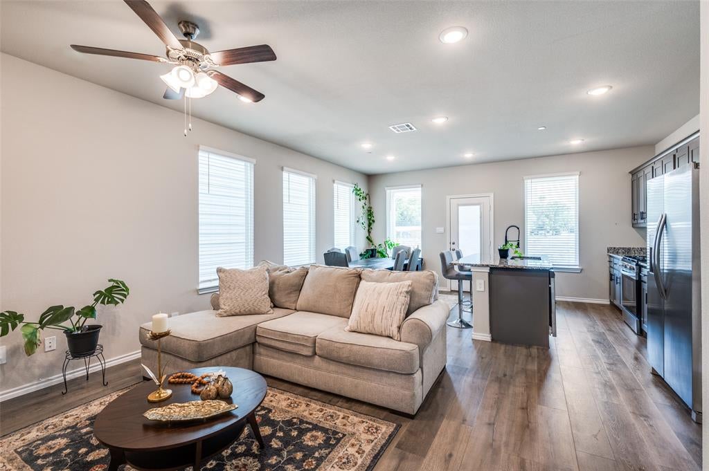 7073 Cypress Dr, Richland Hills, TX 76118 photo