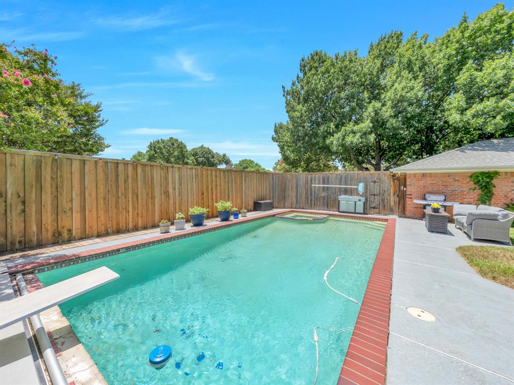 2500 Stonemoss Dr, Plano, TX 75075 photo