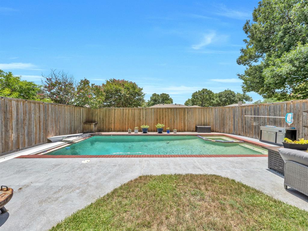 2500 Stonemoss Dr, Plano, TX 75075 photo