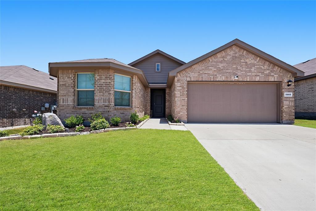 5905 Silverjack Trl, Denton, TX 76226