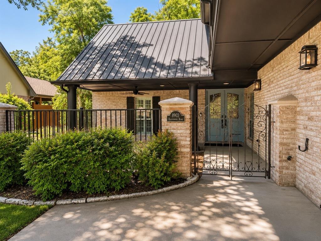 8903 Ravenswood Rd, Granbury, TX 76049 photo