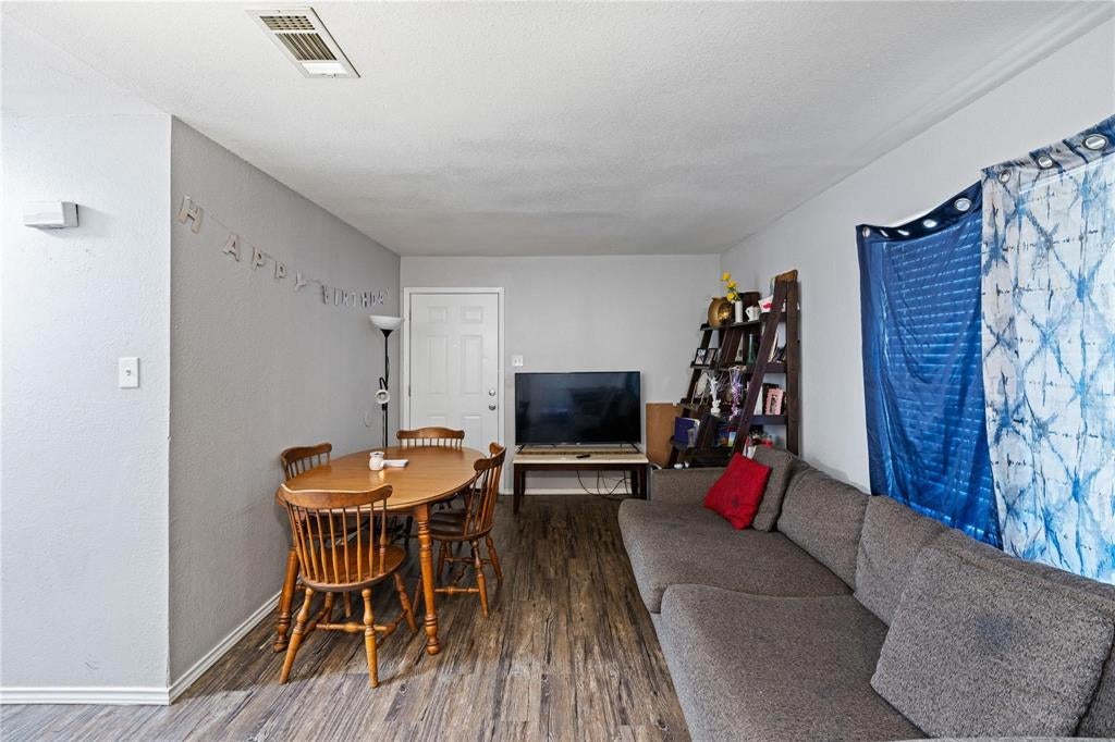 107 Ray St, Arlington, TX 76010 photo